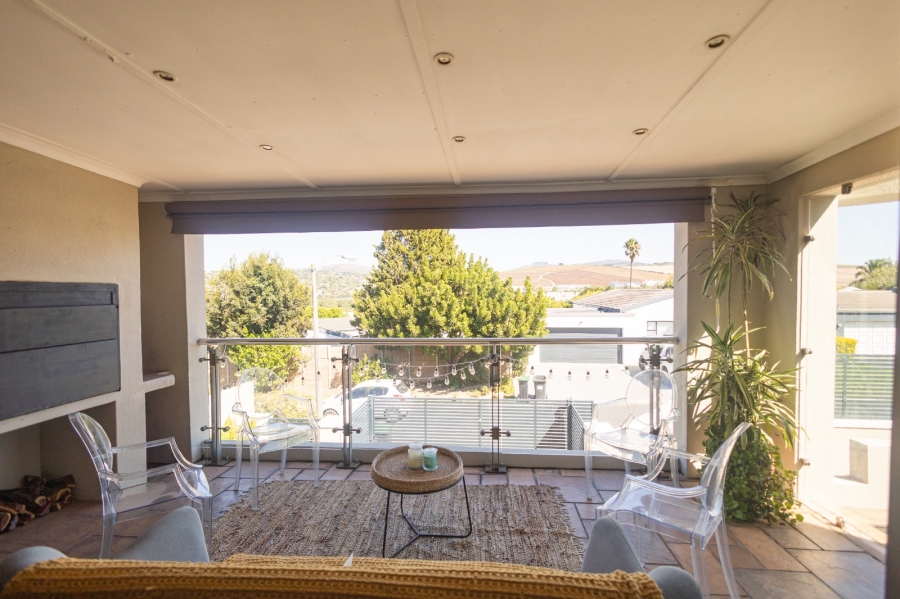 To Let 5 Bedroom Property for Rent in De Bron Western Cape